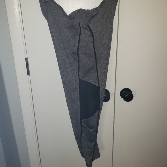 S2 1x grey sheer mesh inset athletic yoga leggings - Picture 6 of 13